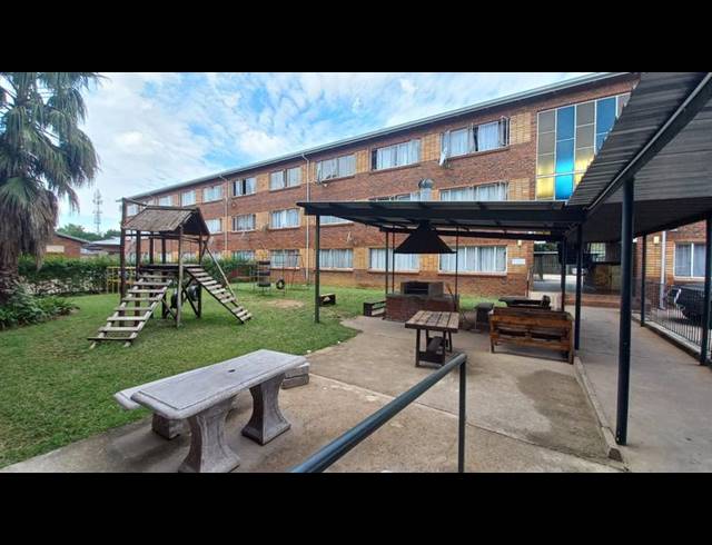 2 BEDROOM APARTMENT FOR SALE IN DASPOORT